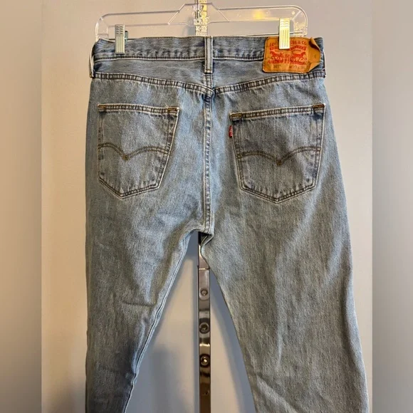 Levis 501 Jeans Mens 33x36 Blue Button Fly Medium Wash Mid Rise Denim Workwear - Picture 3 of 7